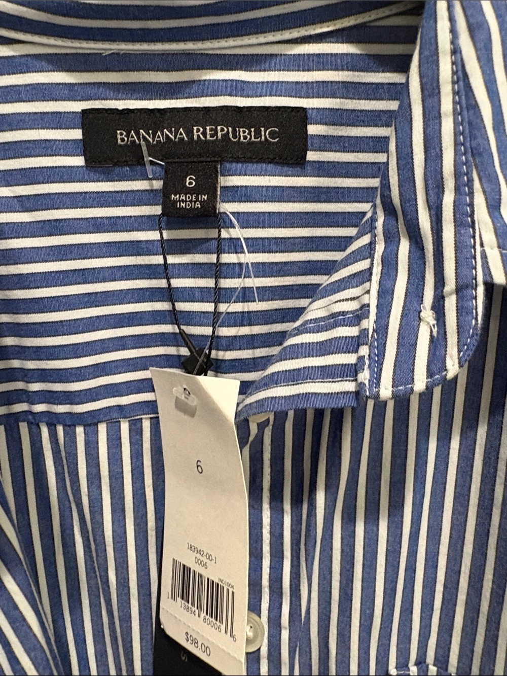 Banana Republic Blue and White Striped Button-Up Shirt - Picture 2 of 5